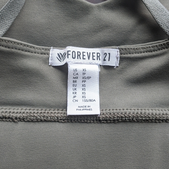 Hunter Green Yoga Outfit - Picture 6 of 9